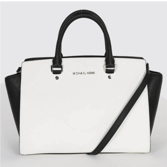 Michael Kors Selma Handbag - Picture 2 of 11